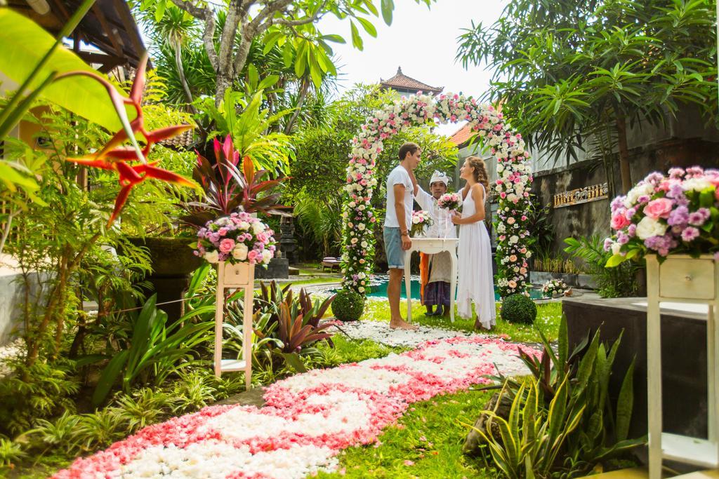 Lotus Wisma tamu Sanur (Bali)