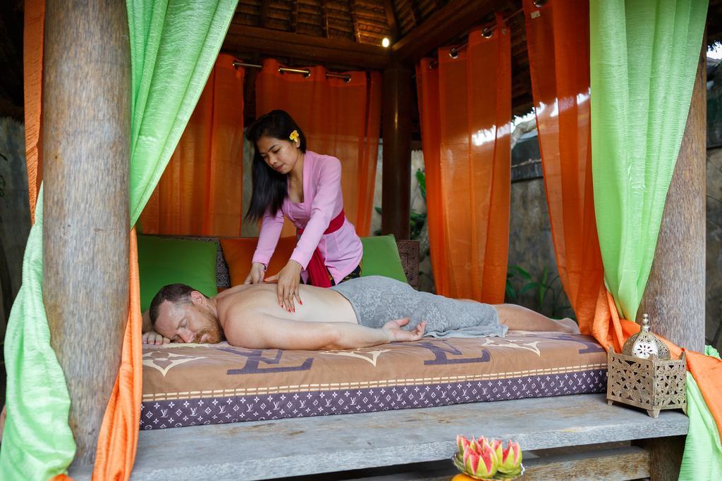 Lotus Wisma tamu Sanur (Bali)